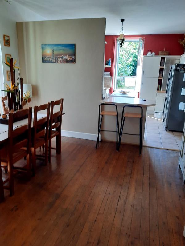 Maison - 242 m² - 10 pièces