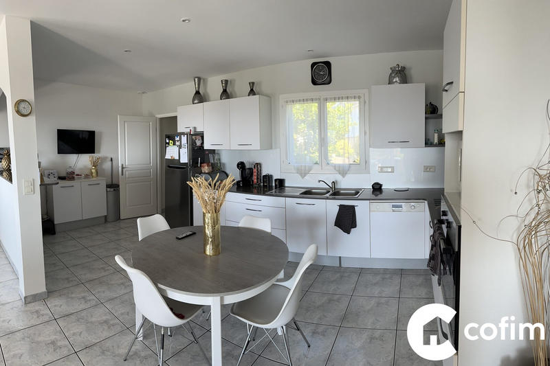 Maison - 175 m² - 7 pièces