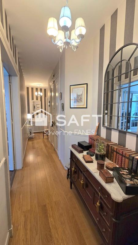 Appartement - 120 m² - 5 pièces