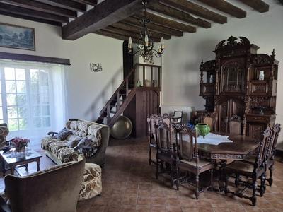 Maison - 183 m² - 6 pièces