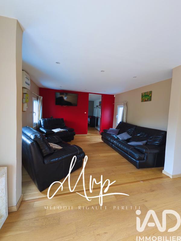 Maison - 197 m² - 7 pièces