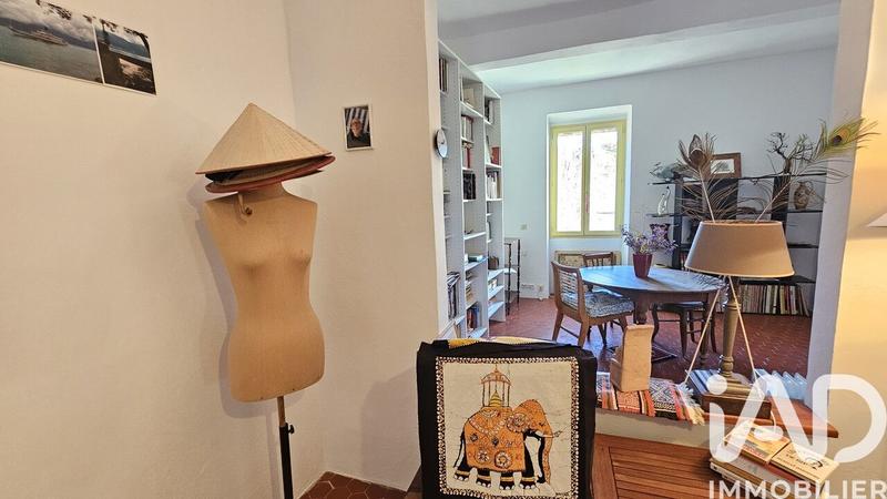 Appartement - 95 m² - 6 pièces