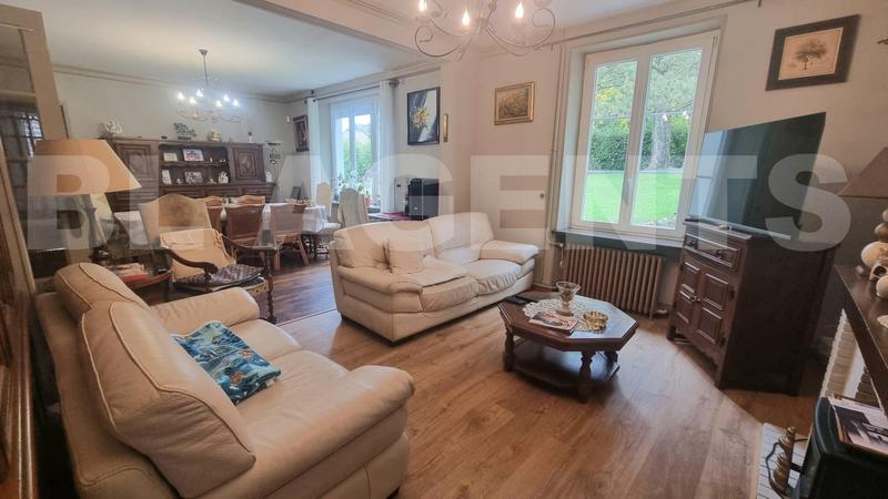 Maison - 150 m² - 7 pièces