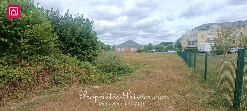 Terrain constructible - 1 008 m²