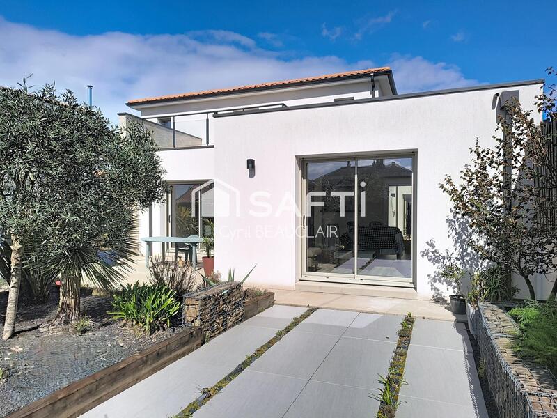 Maison - 178 m² - 6 pièces