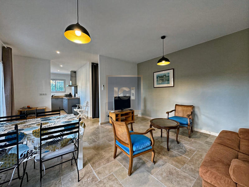 Maison - 167 m² - 7 pièces