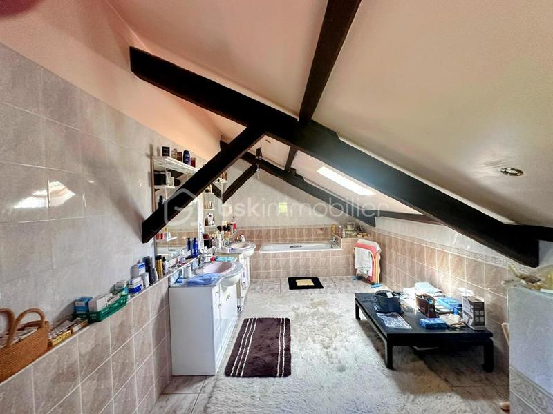 Propriété - 398 m² - 13 pièces