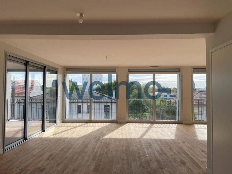 Appartement - 130 m² - 5 pièces