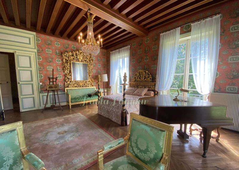 Château - 750 m² - 26 pièces