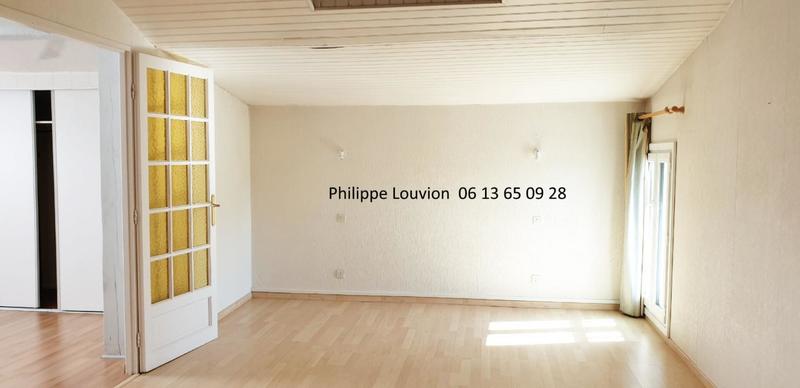 Maison - 201 m² - 9 pièces