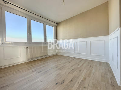 Appartement - 107 m² - 5 pièces