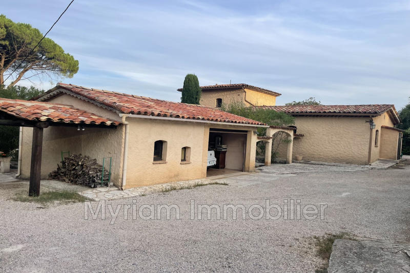 Mas - 195 m² - 5 pièces