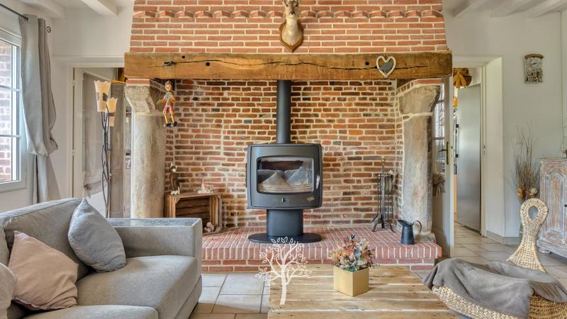 Maison - 250 m² - 9 pièces