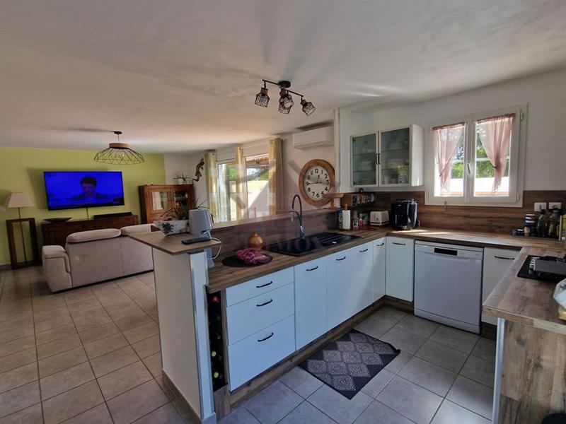 Villa - 90 m² - 4 pièces