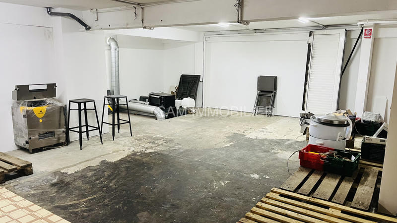 Fonds de commerce - Local commercial - 153 m²