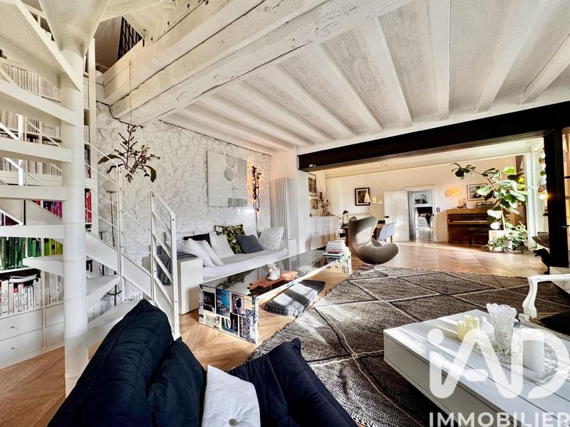 Maison - 217 m² - 7 pièces