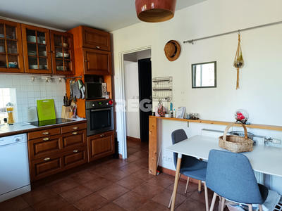 Maison - 102 m² - 4 pièces