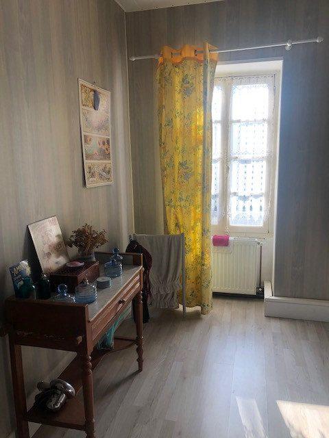 Maison traditionnelle - 165 m² - 6 pièces