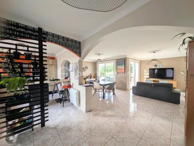 Maison - 150 m² - 7 pièces