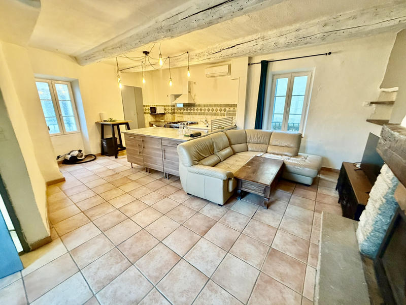 Maison de village - 90 m² - 3 pièces