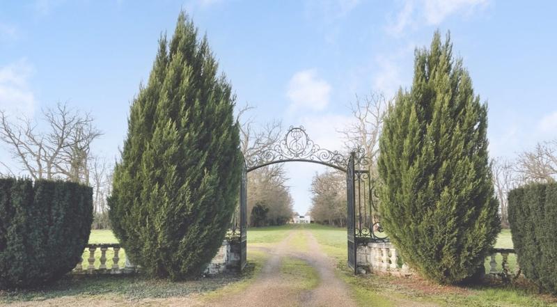 Manoir - 1 900 m² - 30 pièces