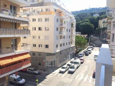 Studio - 25 m² - 1 pièce