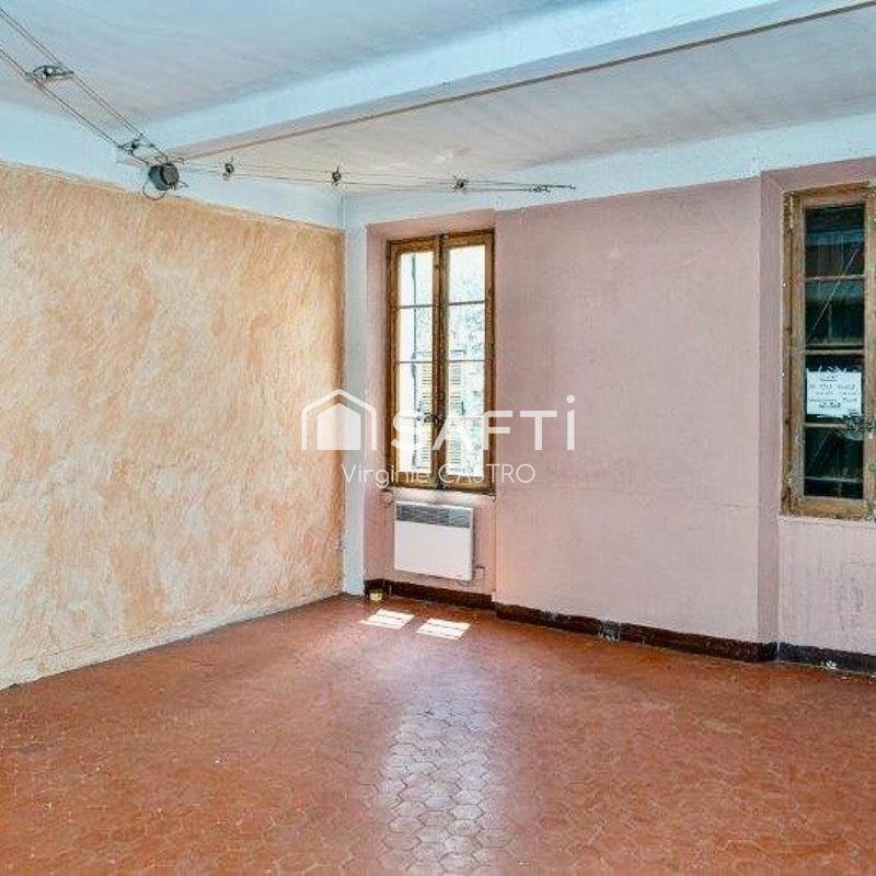 Maison - 270 m² - 5 pièces