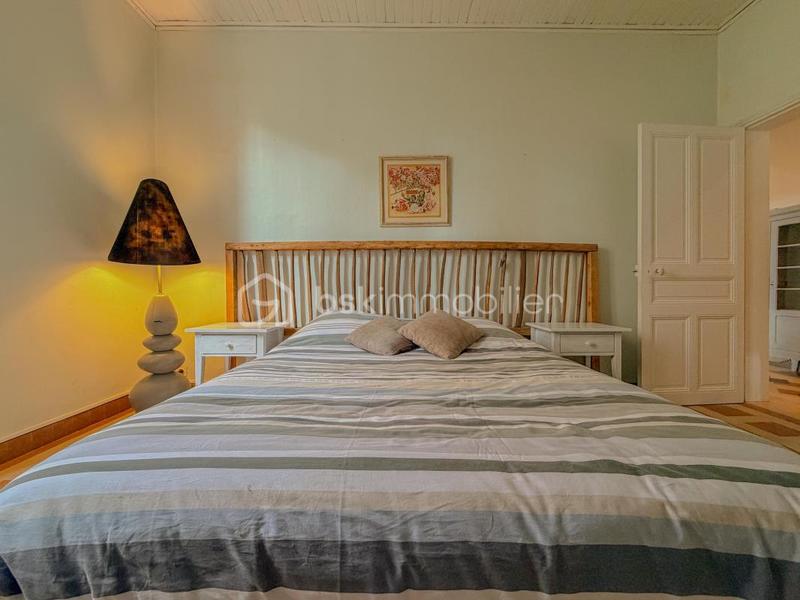 Maison ancienne - 226 m² - 8 pièces