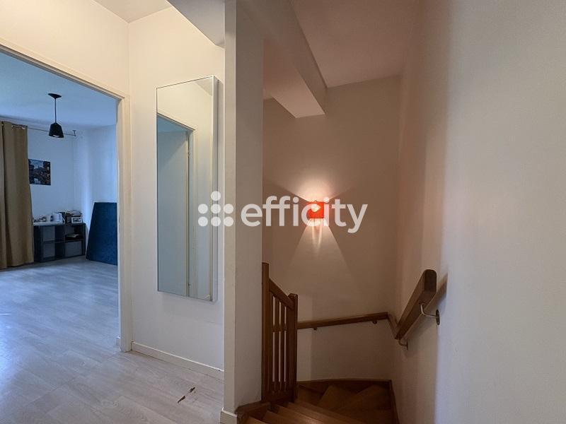 Appartement - 70 m² - 3 pièces