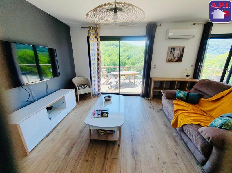 Maison contemporaine - 270 m² - 4 pièces