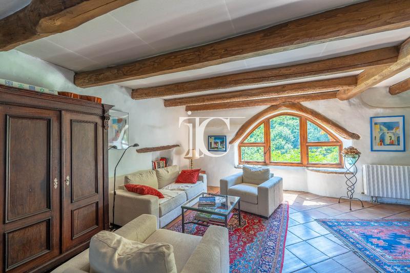 Maison - 167 m² - 6 pièces