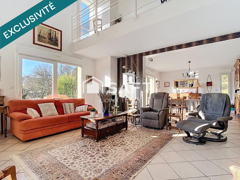 Maison - 181 m² - 6 pièces