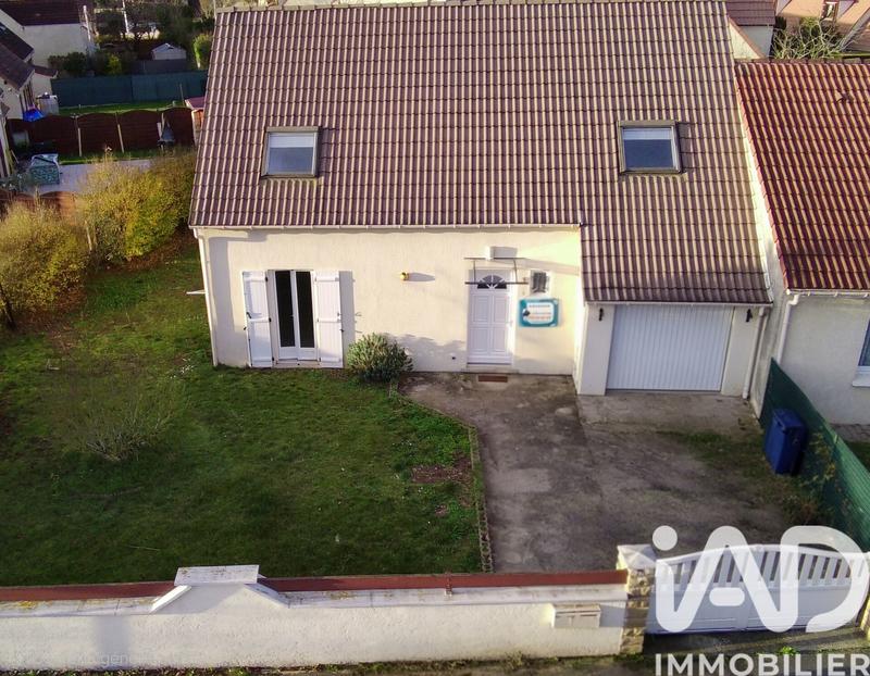 Maison - 104 m² - 5 pièces