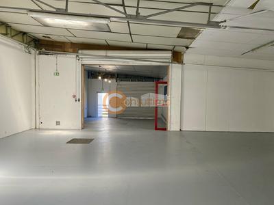 Local d'activité / Entrepôt - 694 m²