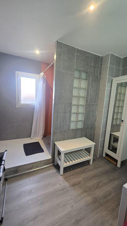 Maison - 246 m² - 7 pièces