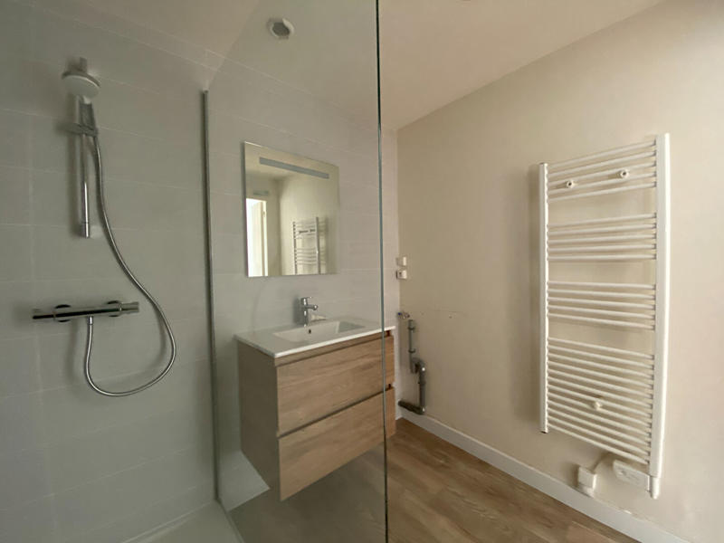 Appartement - 82 m² - 3 pièces