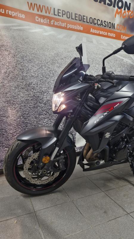 Suzuki Gsx-S 750 Full