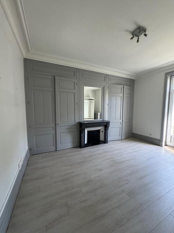 Maison de ville - 14 pièces