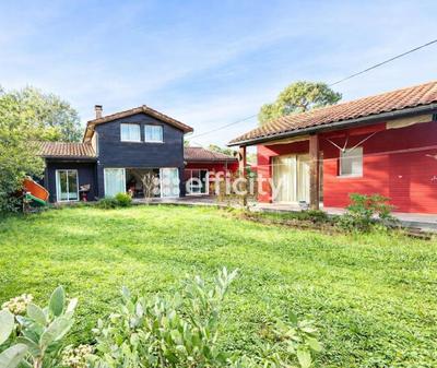 Villa - 137 m² - 7 pièces