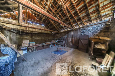 Maison - 430 m² - 4 pièces