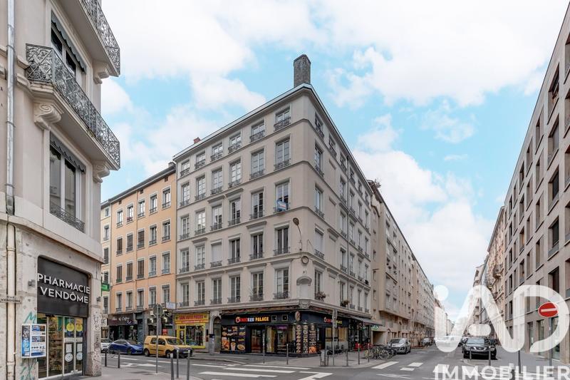 Appartement - 77 m² - 3 pièces