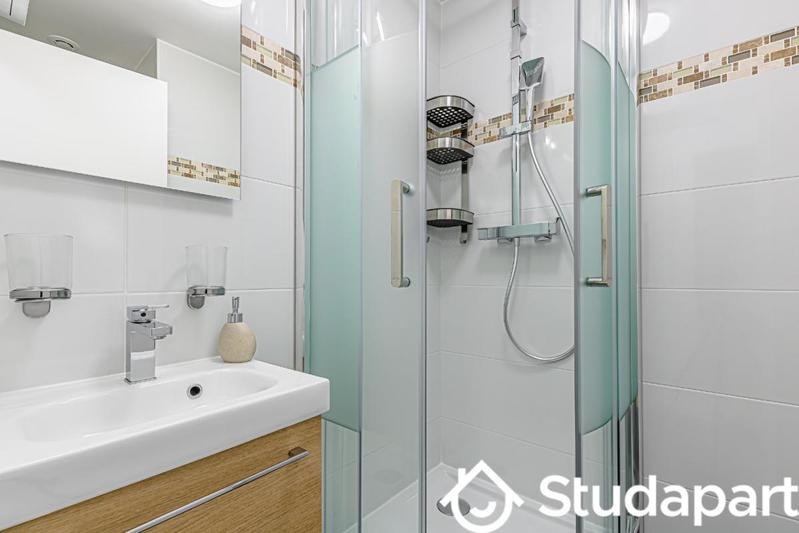 Chambre - 9 m² - 1 pièce