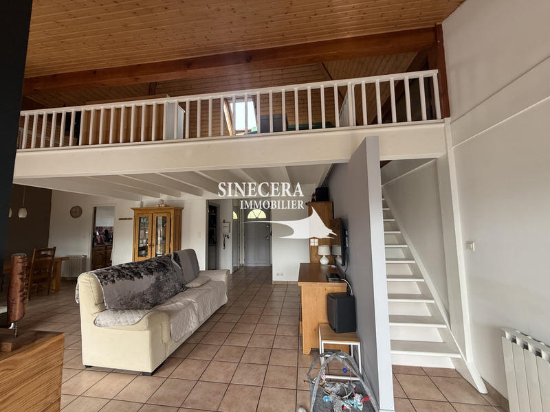 Maison traditionnelle - 140 m² - 5 pièces