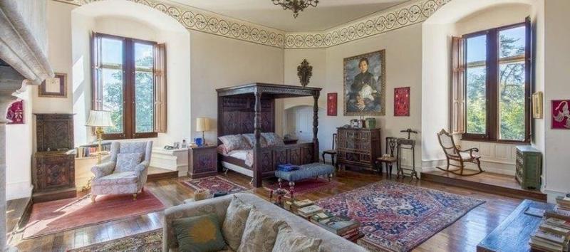 Manoir - 1 500 m² - 25 pièces