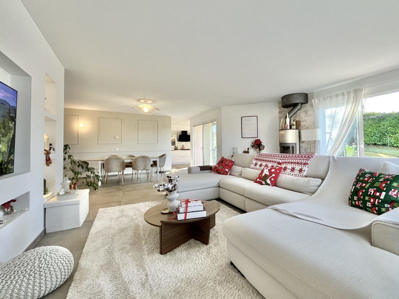 Maison contemporaine - 250 m² - 8 pièces