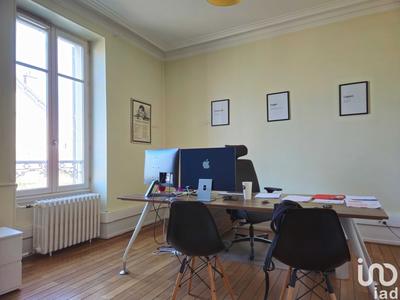 Bureau - 65 m²