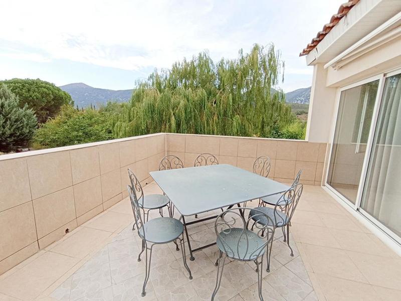 Maison - 310 m² - 7 pièces