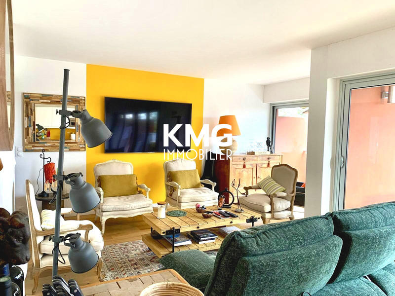 Appartement - 98 m² - 3 pièces