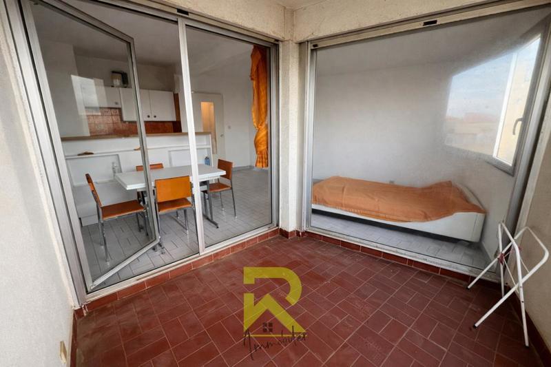 Studio - 25 m² - 1 pièce