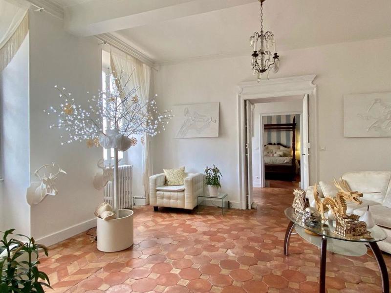 Château - 880 m² - 25 pièces